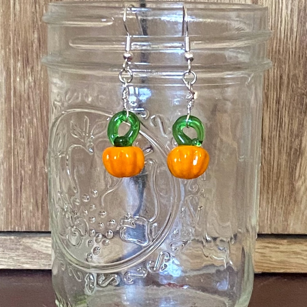 Hand Crafted Pumpkin Lampwork Beaded Holiday Earrings - Picture 1 of 3